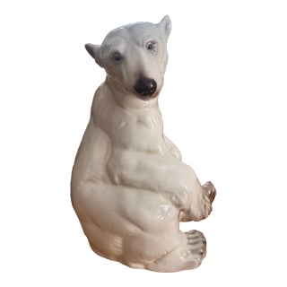 1940s Nymphenburg Porcelain Polar Bear Figurine (Model No. 392, Designed by Willy Zügel) For Sale