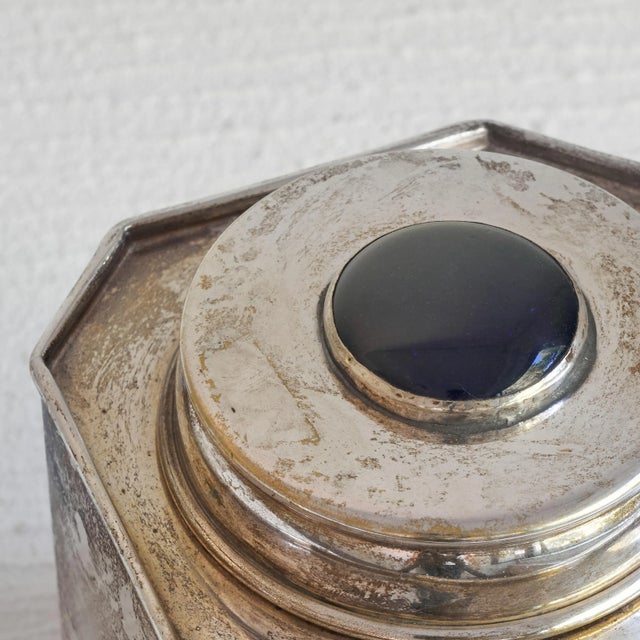 Silver Plated Octagonal Tea Caddy with Lapis Lazuli Coloured Detail, 1940s For Sale - Image 3 of 9