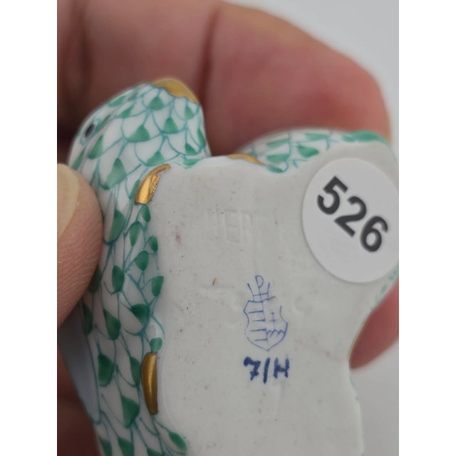 Rare Vintage Hungary Herend Pair Snuggling Bunny Rabbits Green Fishnet Figurine For Sale - Image 10 of 15