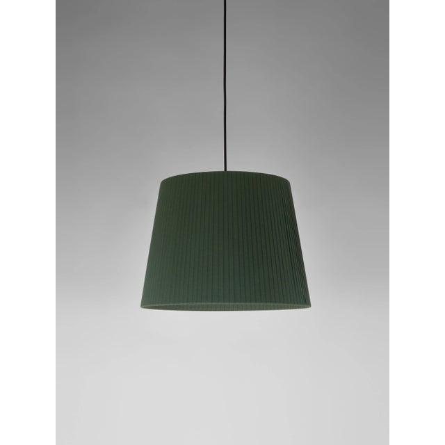 Green sísísí cónicas gt3 pendant lamp by santa & cole dimensions: d 36 x h 27 cm materials: metal, ribbon. Available in...