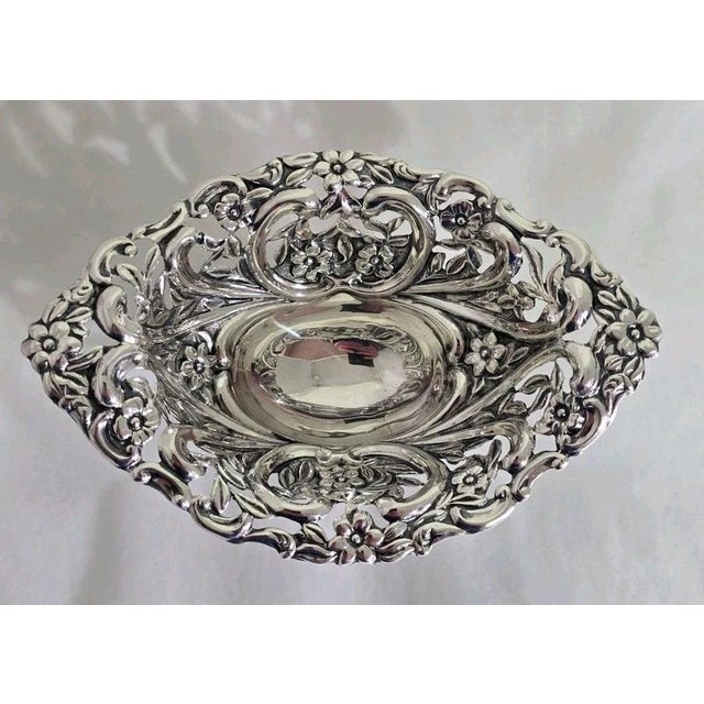 Antique Victorian Sterling Silver Repoussé Trinket Dish from Henry Matthews, 1894 For Sale - Image 10 of 13