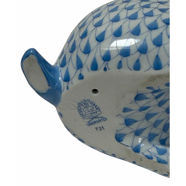 Big Herend Hungarian Porcelain Blue Fishnet Bunny Rabbit Figure - Paw Up For Sale In Los Angeles - Image 6 of 7