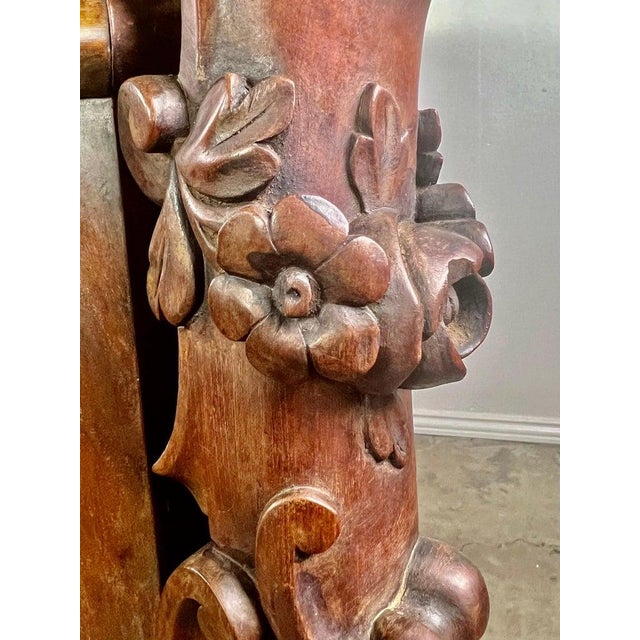 19th Century English Marble-Top Commode in Feathered Mahogany For Sale - Image 10 of 17