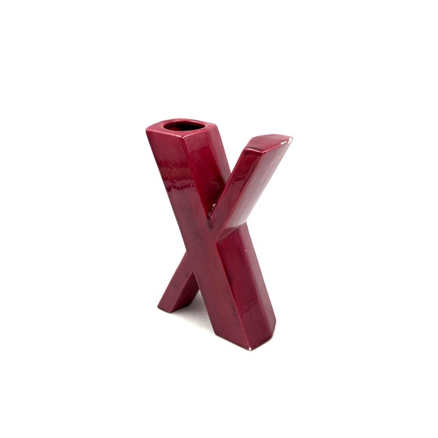 Ceramic Space Age Red X Letter Shaped Ceramic Solifleur Vase, Marcel Radureau France, Circa 1970 For Sale - Image 7 of 13
