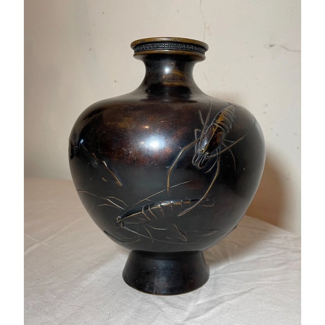 Antique 19th Century Japanese Coy Crustacean Craw Fish Signed Bronze Meiji Vase For Sale - Image 4 of 17
