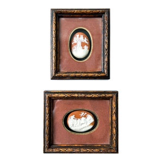 Pair of Framed Classical Cameo Reliefs by Hal Kramer Co. – Neoclassical / Grandmillennial For Sale