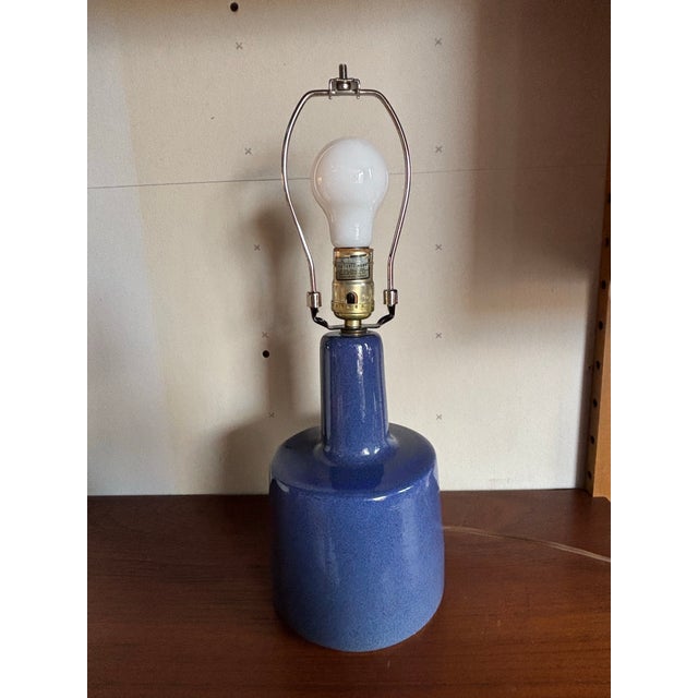 Mid-Century Modern 1960s Martz Studio Ceramic Table Lamp For Sale - Image 3 of 10
