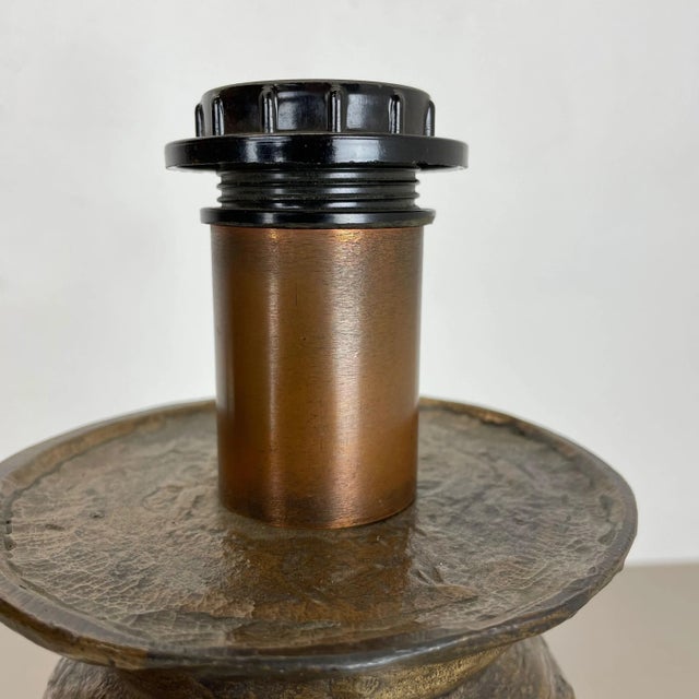 Hollywood Regency Brass Table Light in the style of Kalmar, Austria, 1960s For Sale - Image 16 of 18