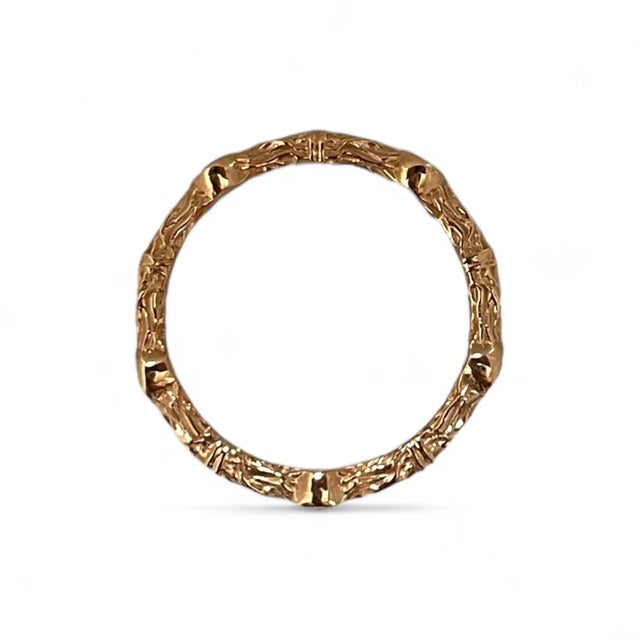 Early 21st Century Nature-Inspired 18k Gold Diamond Ring Adorned With 0.15 Tcw Natural Diamonds Size 6 For Sale - Image 5 of 6