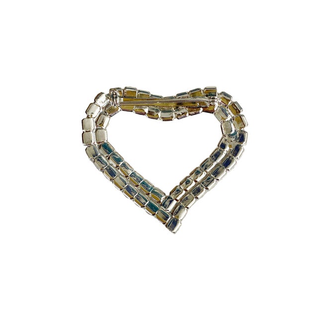 1940s Vintage Clear Rhinestone Heart Brooch Pin Costume Jewelry Silver Toned For Sale - Image 5 of 5