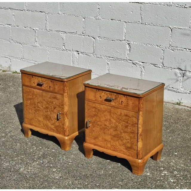 Metal Vintage French Art Deco Nightstands in Burled Wood and Glass, 1930s, Set of 2 For Sale - Image 7 of 18