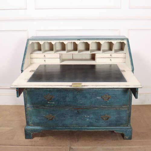 18th century English Painted Bureau, 1760s For Sale - Image 12 of 15