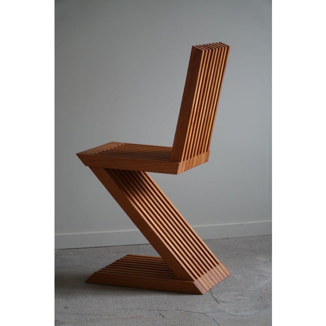 Scandinavian Sculptural Zig Zag Chair in Pine, 1980s For Sale - Image 16 of 18
