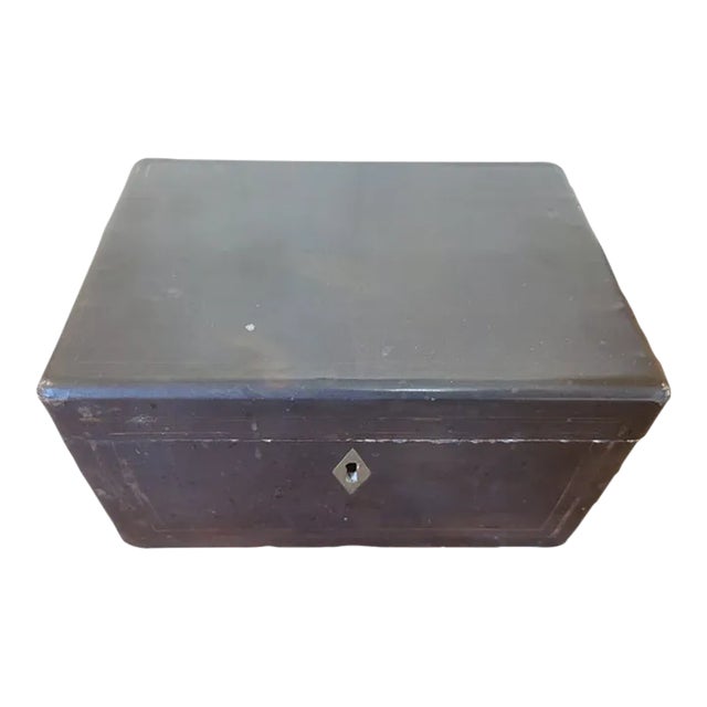Antique Chinese Lacquer Tea Box For Sale
