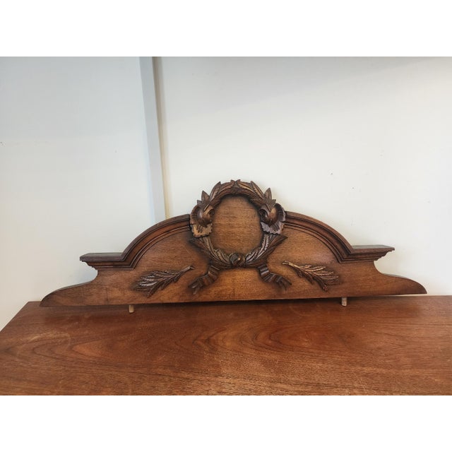 33 x 2 x 11 inches (83.8 x 5.1 x 27.9 cm) Weight: 1360 g (3.00 lb) Beautiful vintage carved wooden furniture pediment...