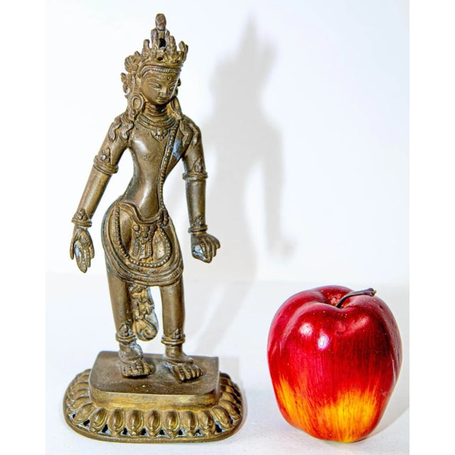 Tibetan Buddhist Deity Avalokiteshvara Bodhisattva Cast Bronze Sculpture For Sale - Image 11 of 13