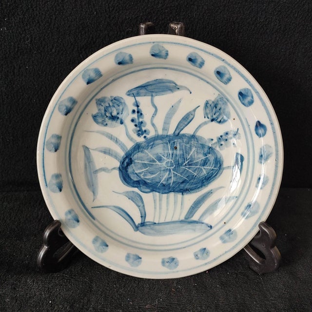 Chinese Ceramic Plate,Blue and White Porcelain Plate Hand Painted Lotus Flowers Pattern For Sale - Image 4 of 11