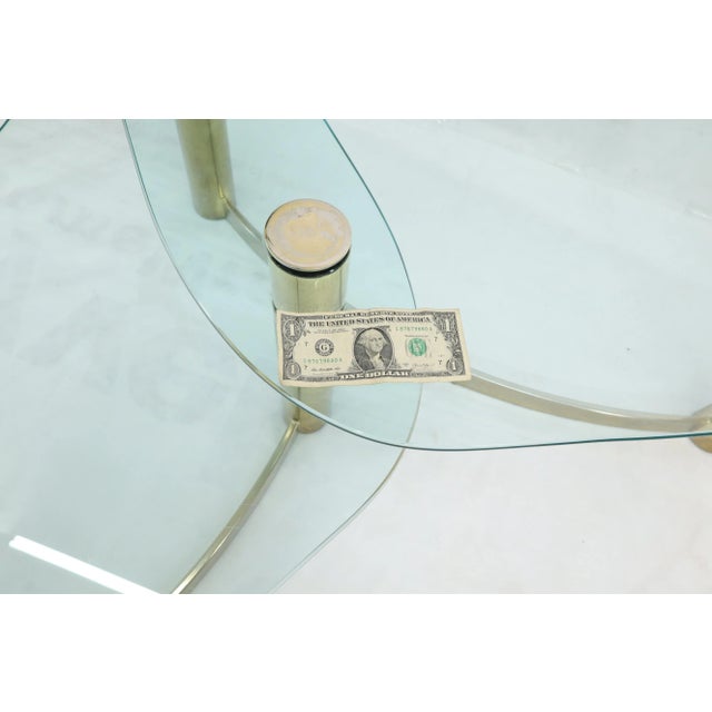 Mid-Century Modern Two-Tier "L" Shape Glass and Brass Organic Kidney Shape Coffee Table For Sale - Image 3 of 12