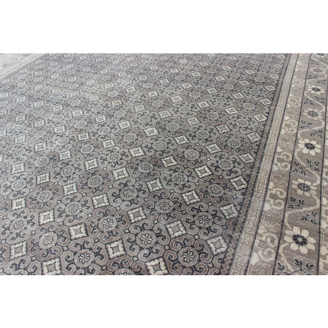 Early 21st Century Keivan Woven Arts Fine Weave Khotan Design Large Rug in Gray 9'2 X 12' For Sale - Image 5 of 7