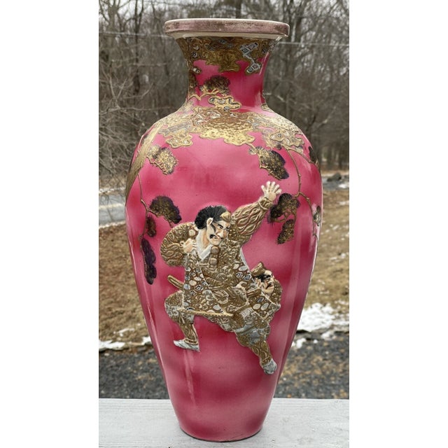 18" Fine & Large Antique Pink Satsuma Deep Relief Warrior Vase Meiji Era 19th C. For Sale - Image 18 of 18