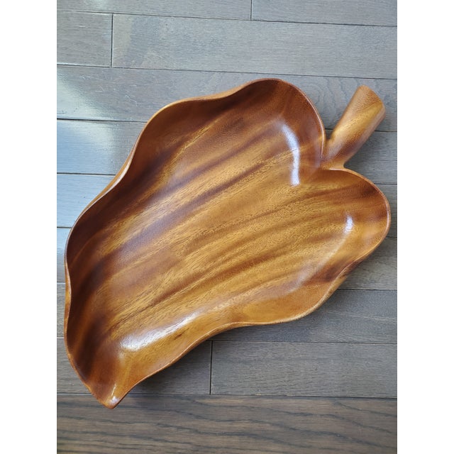 Mid-Century Modern Leaf-Shaped Monkeypod Bowls - Pair For Sale - Image 3 of 6