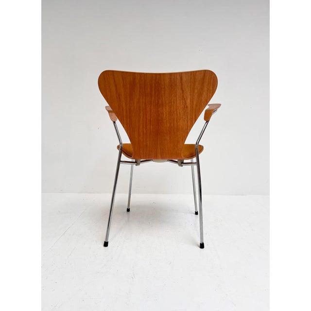 Brown Wooden 3207 Chair by Arne Jacobsen for Fritz Hansen, 1980s For Sale - Image 8 of 17