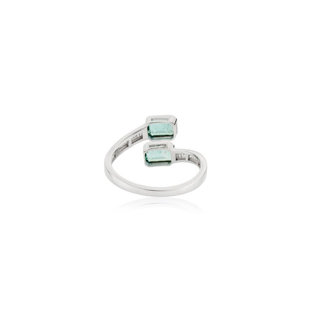 Octagon Emerald Toi Et Moi Bypass Ring With Baguette Diamonds in 14k Gold Size 8 For Sale - Image 10 of 16