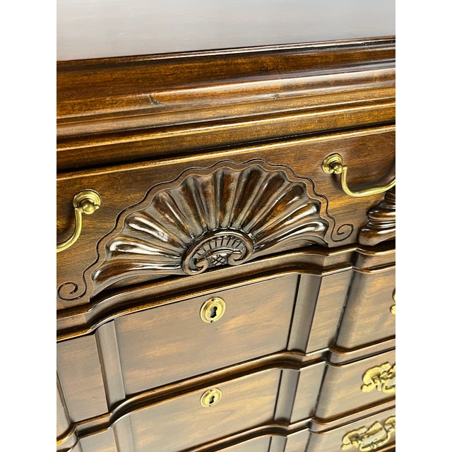Vintage Chippendale Style Block-Front Solid Cherry Bachelor's Chest by Harden For Sale - Image 9 of 18