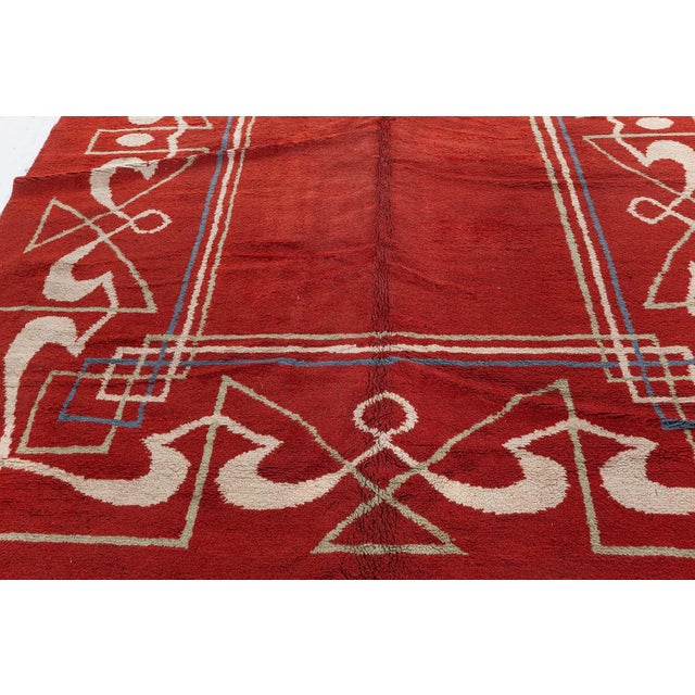 Doris Leslie Blau 1940s Vintage European Art Deco Rug in Crimson & Ivory For Sale In New York - Image 6 of 9