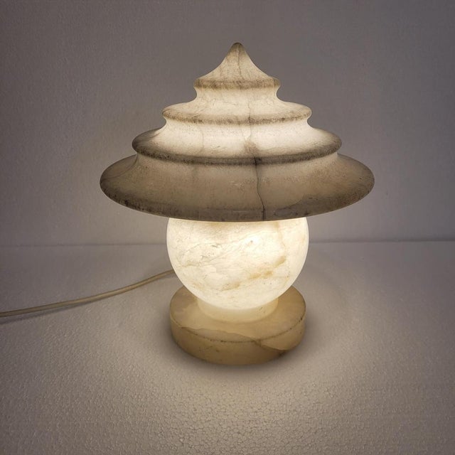 1940s 20th Century Art Nouveau Table Lamp in Alabaster, France, 1940s For Sale - Image 5 of 18