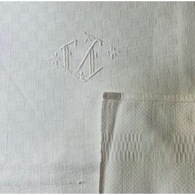 1930s Antique French Damask Linen Dinner Napkins, Monogrammed Ft, Set of 8 | C. 1930s For Sale - Image 5 of 18