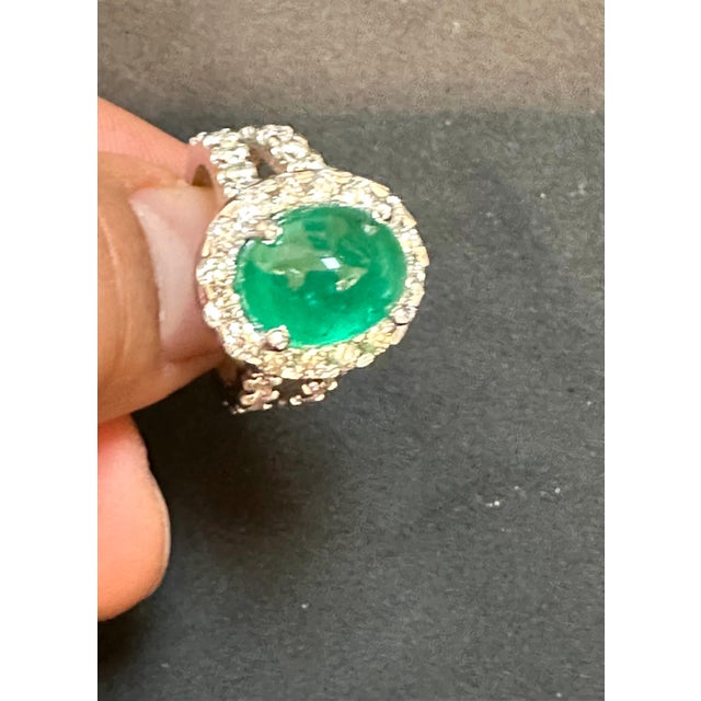 5 Carat Zambian Emerald Cabochon & Diamond Cocktail Ring 18 Karat White Gold For Sale In New York - Image 6 of 18