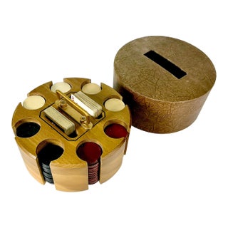 1950s Vintage Americana Boho Chic Bakelite Poker Chips and Wood Caddy With Cover For Sale