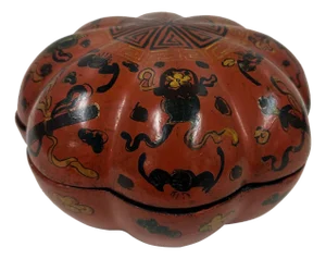 Early 20th Century Antique Chinese Pumpkin Shaped Lacquer Box