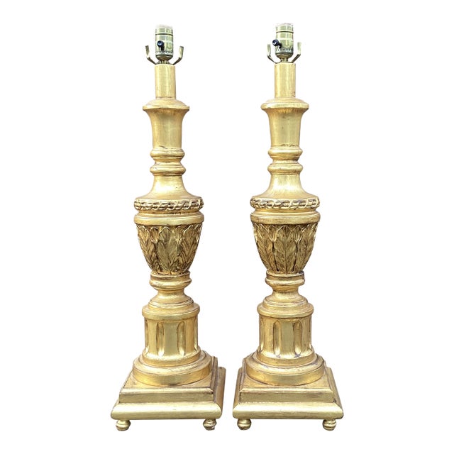 Vintage Pair of Tall Gilt Hollywood Regency Style Carved Table Lamps For Sale