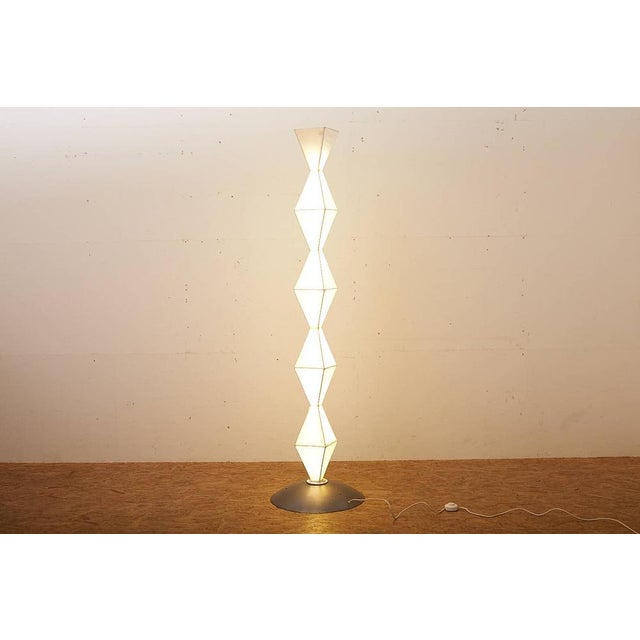 【 Tom Dixon 】1990 Totem Floor Lamp with Fluorescent Tube, Metal Base, Wire