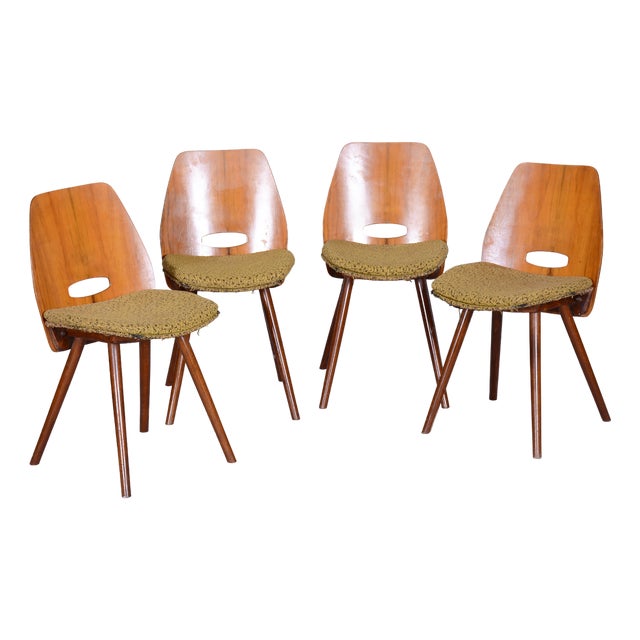 Mid-Century Chairs in Walnut attributed to Frantisek Jirak for Tatra Nabytok, Czech, 1950s, Set of 4 For Sale