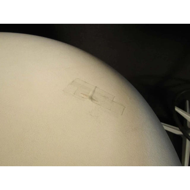 Mid-Century Modern Set of Three Mid-Century Modern White Bar Stools For Sale - Image 3 of 8