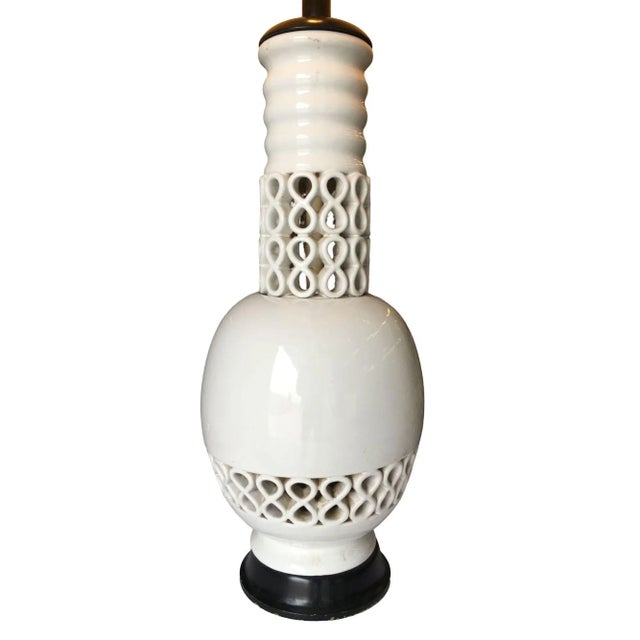 Mid-Century Modern Large Mid Century Ceramic "Infinity" Table Lamp W/ Shade by James Mont For Sale - Image 3 of 8