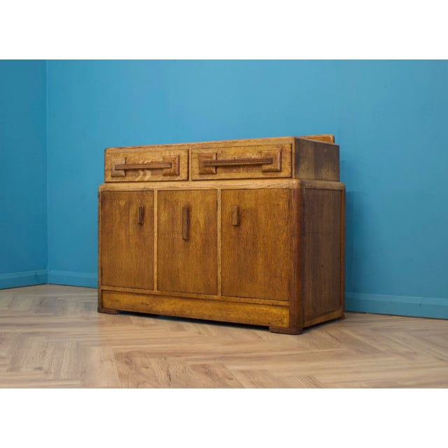 Art Deco Sideboard in Oak attributed to G Plan, 1930s For Sale - Image 3 of 10