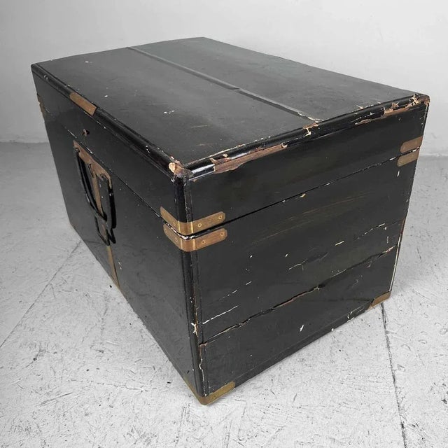 Antique Japanese Laquer Travel Case, 1890s For Sale - Image 5 of 12