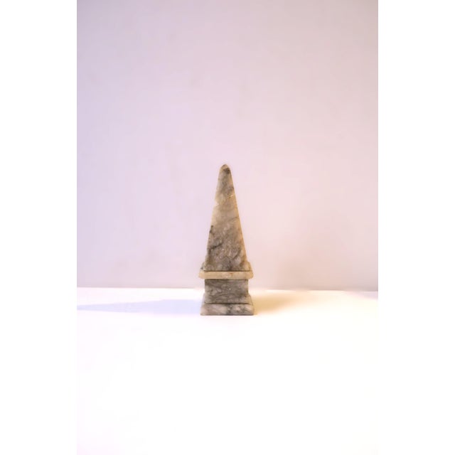 Italian Alabaster Marble Obelisk, Circa Early 20th Century For Sale In New York - Image 6 of 16