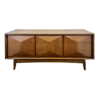 Mid-Century Modern Diamond Faced Walnut Dresser by United Furniture Co. For Sale