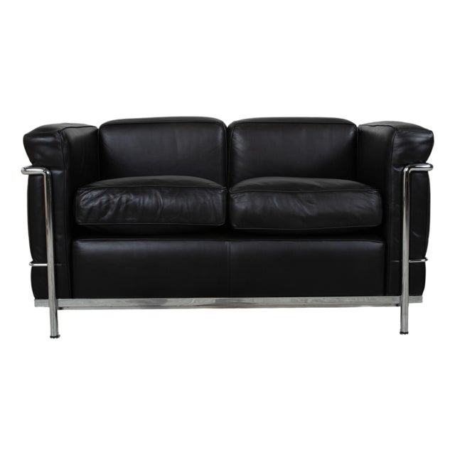 LC 2 Two-Seater Sofa in Black Leather by Le Corbusier for Cassina For Sale