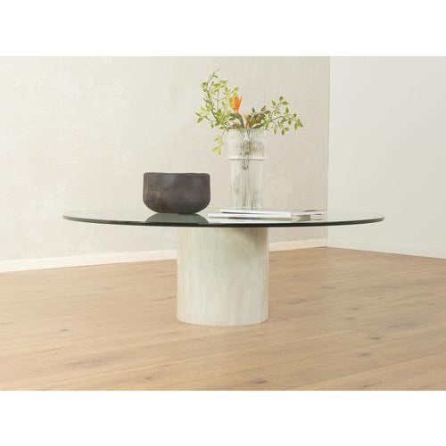 Postmodern Coffee Table very good workmanshiphigh-quality materialsMade in Germany Width: 110 cm Height: 37 cm Depth: 110...