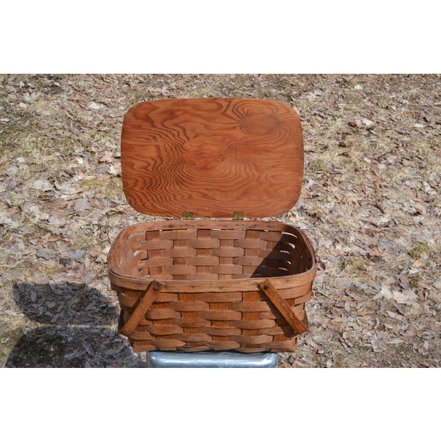 American Mid 20th Century Woven Wood Picnic Basket - For Sale - Image 3 of 16