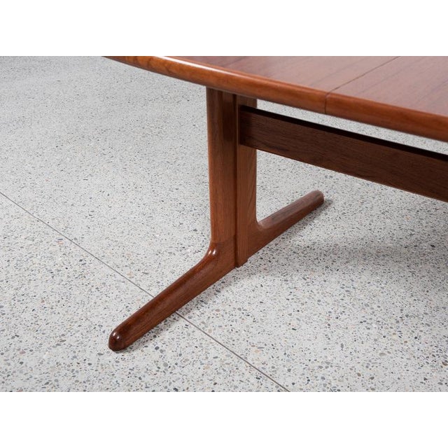 Mid-Century Modern Danish Extendable Oval Dining Table in Teak from Skovby, 1960s For Sale - Image 10 of 13