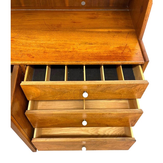 Wood Vintage Mid Century Modern Kipp Stewart for Drexel Declaration China Cabinet Hutch. For Sale - Image 7 of 12