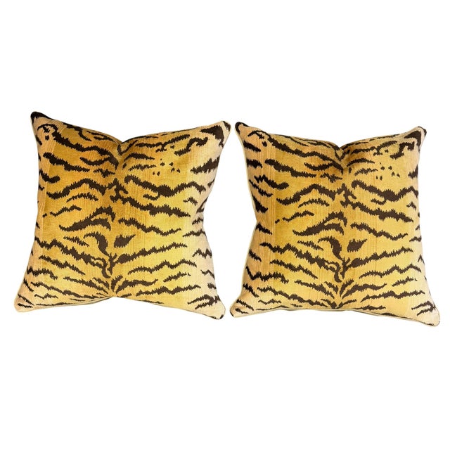 A striking pair of pillows made from the iconic Scalamandré Tiger velvet in rich shades of dark brown and gold. Woven from...