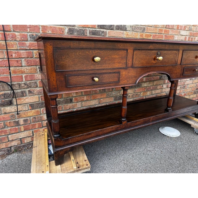 18th Century English Dresser Base For Sale In Nashville - Image 6 of 16
